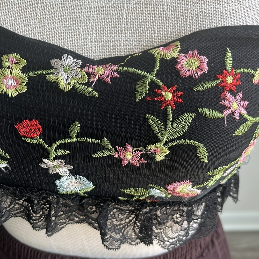 Floral Black Strapless Top - Picture 7 of 11